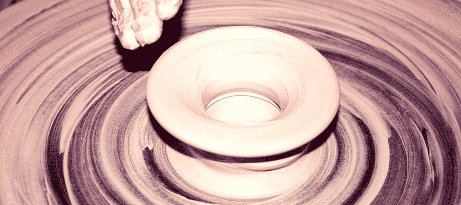 Pottery spinning