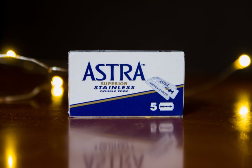 Astra Superior Stainless Replacement Blades from The Personal Barber Subscription Box