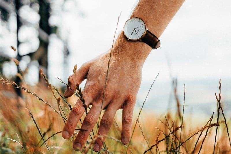 Best Minimalist Watches Featured Image