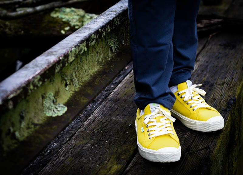 cariuma oca low yellow minimalist sneakers