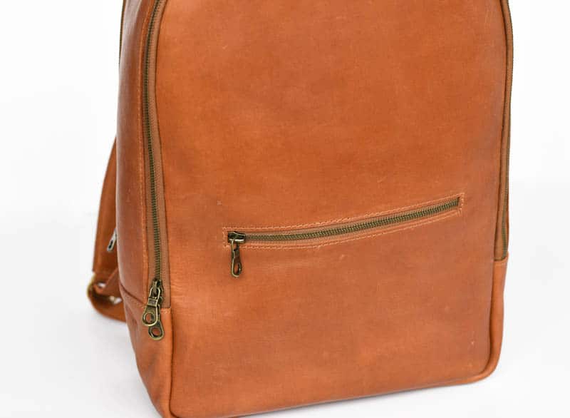 closeup of brass zipper on atlas backpack