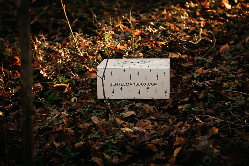 Gentlemans Box Premium packaging in the woods close up