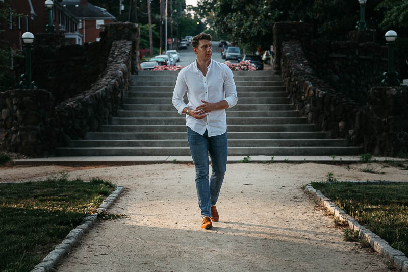 KOTN Review: Can You Build a Wardrobe on Simplicity? 3 KOTN oxford shirt and jeans