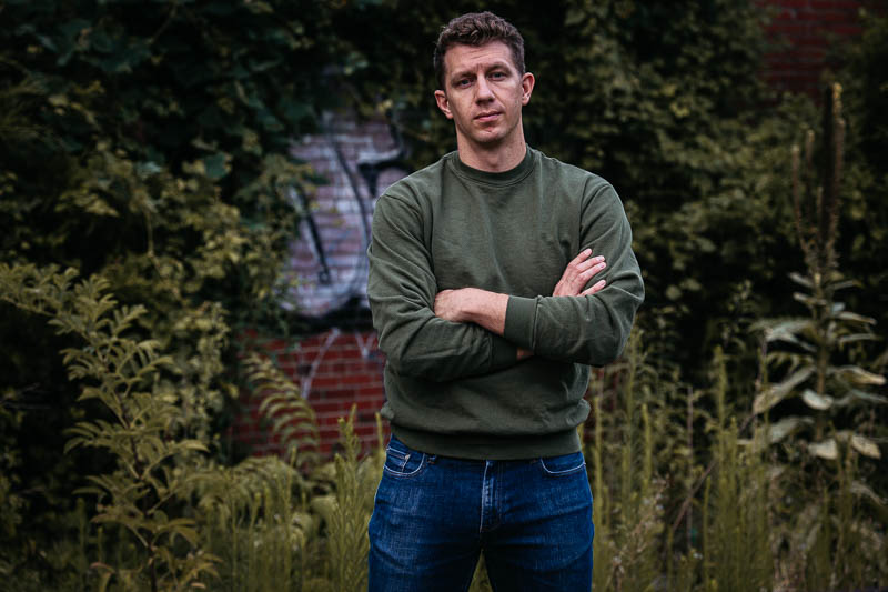 los angeles apparel model wearing green sweatershirt crew neck