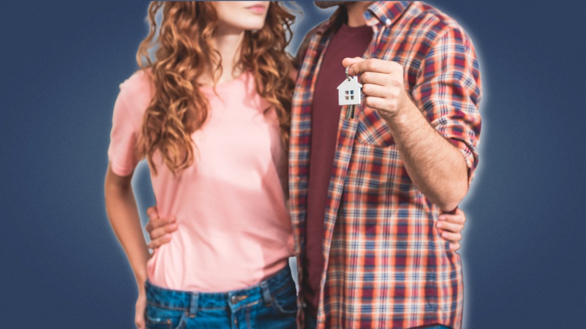 Moving in with your girlfriend Couple house keys ready to move in together