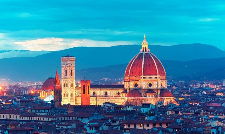 View of Duomo Santa Maria Del Fiore in Florence, Italy 