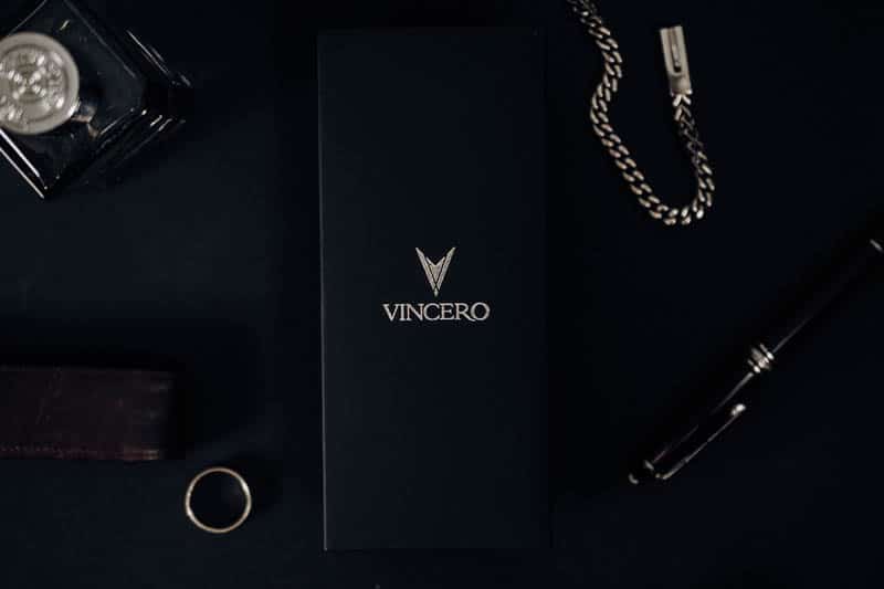 Vincero Icon in packaging